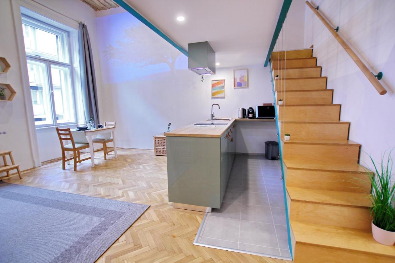 Awesome Budapest Downtown Studio W Balcony & Free Private Parking ภายนอก รูปภาพ